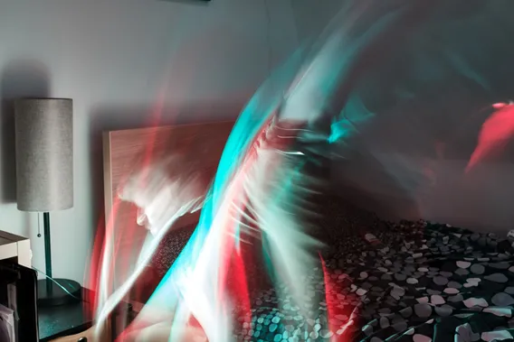 037
